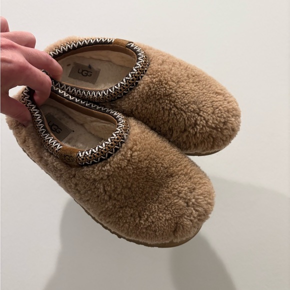 UGG Kids Tasman Maxi Curly Size 4